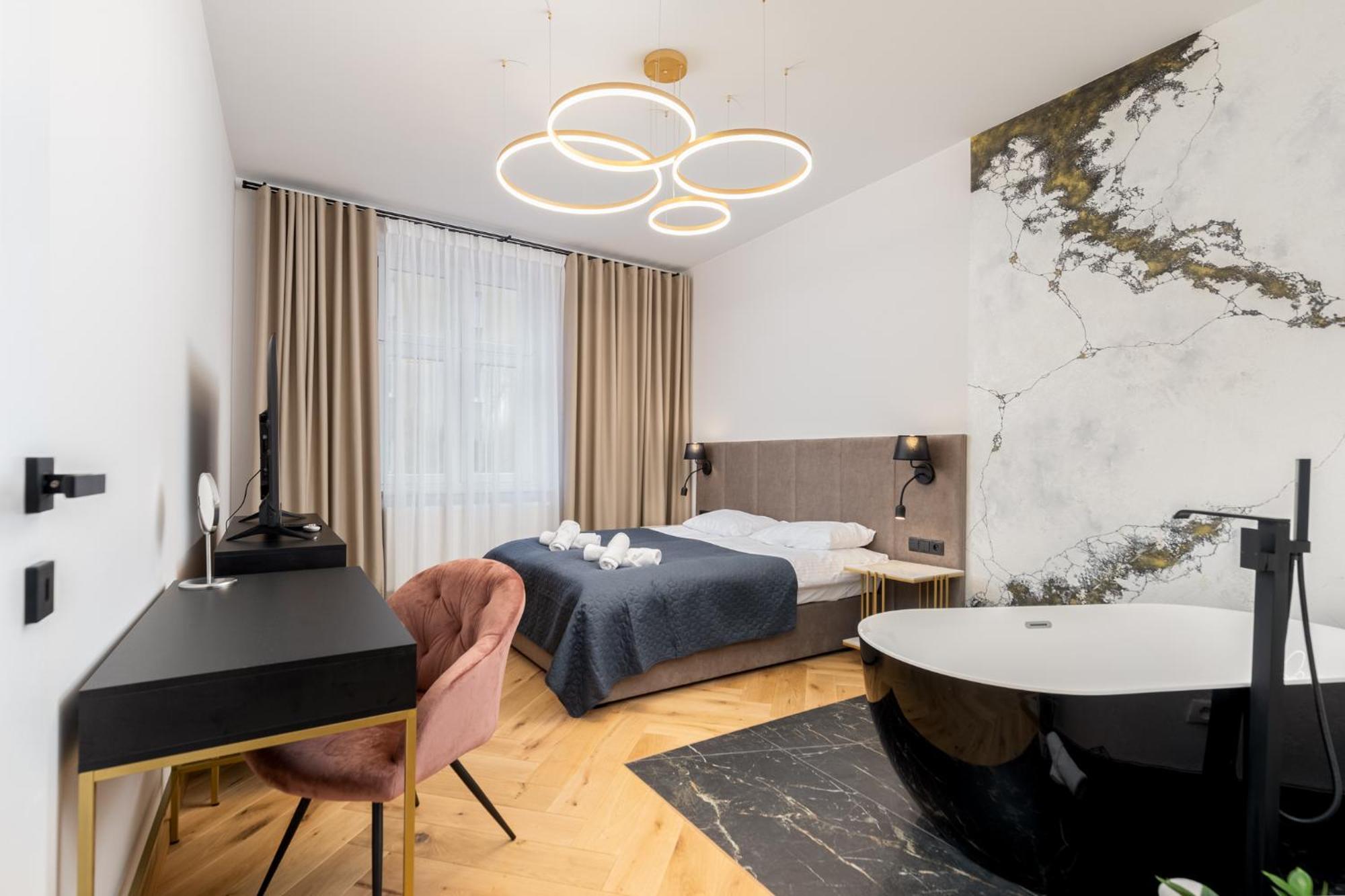 Spa Bedrooms With Sauna&Bath And Free Parking Krakkó Kültér fotó